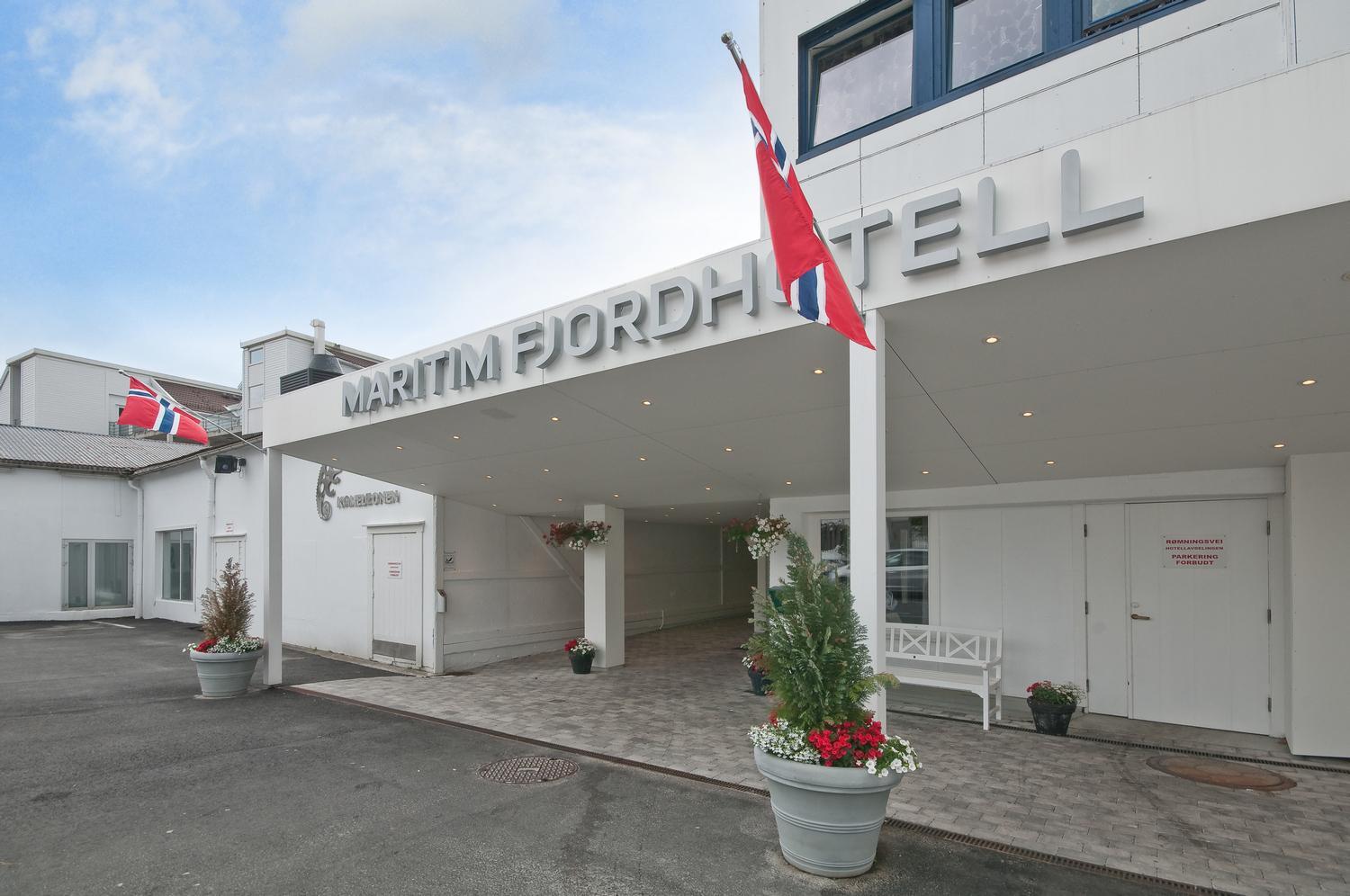 פלקפיורד Maritim Fjordhotel מראה חיצוני תמונה